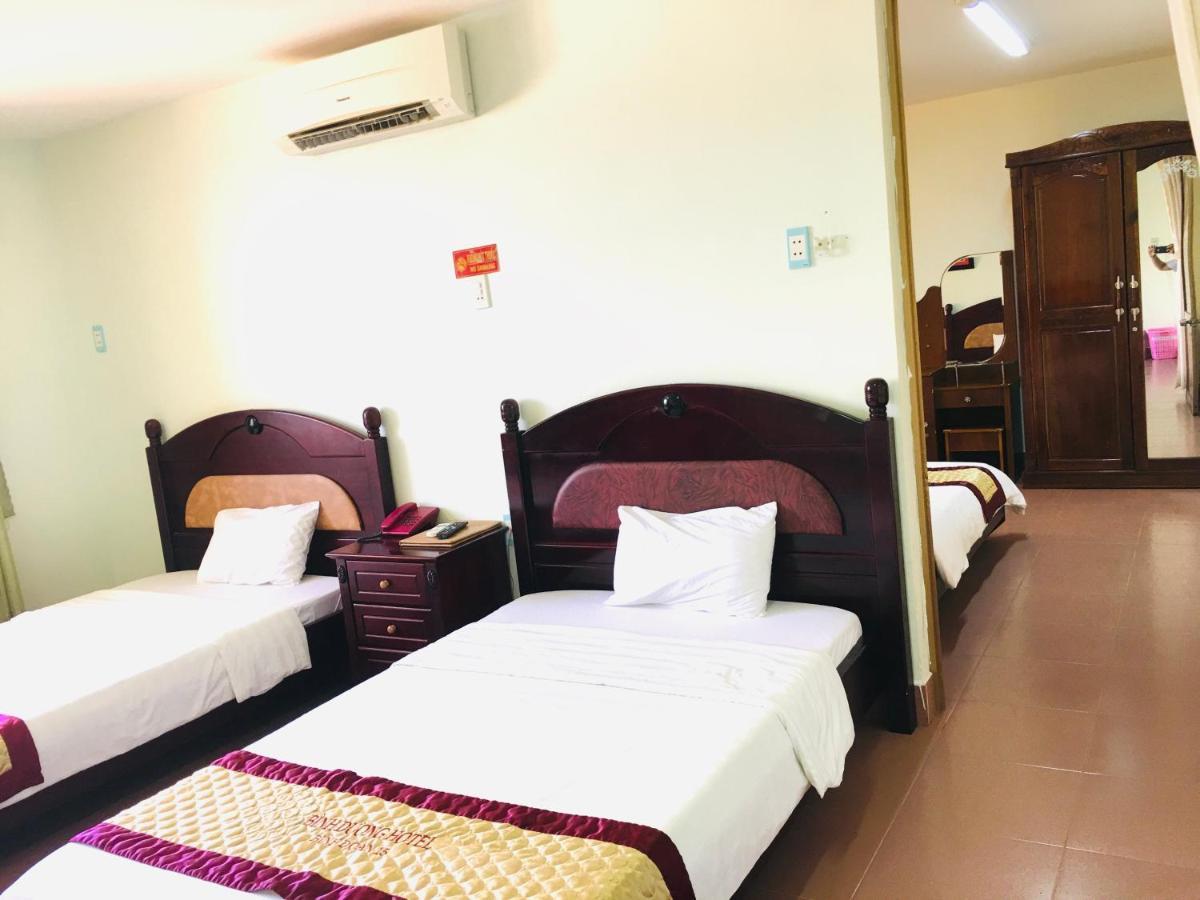 归仁 Khach San Binh Duong酒店 外观 照片