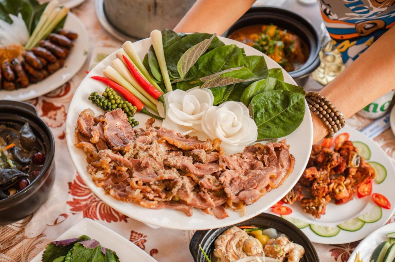 归仁 Khach San Binh Duong酒店 外观 照片