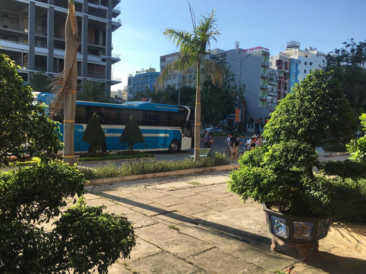 归仁 Khach San Binh Duong酒店 外观 照片