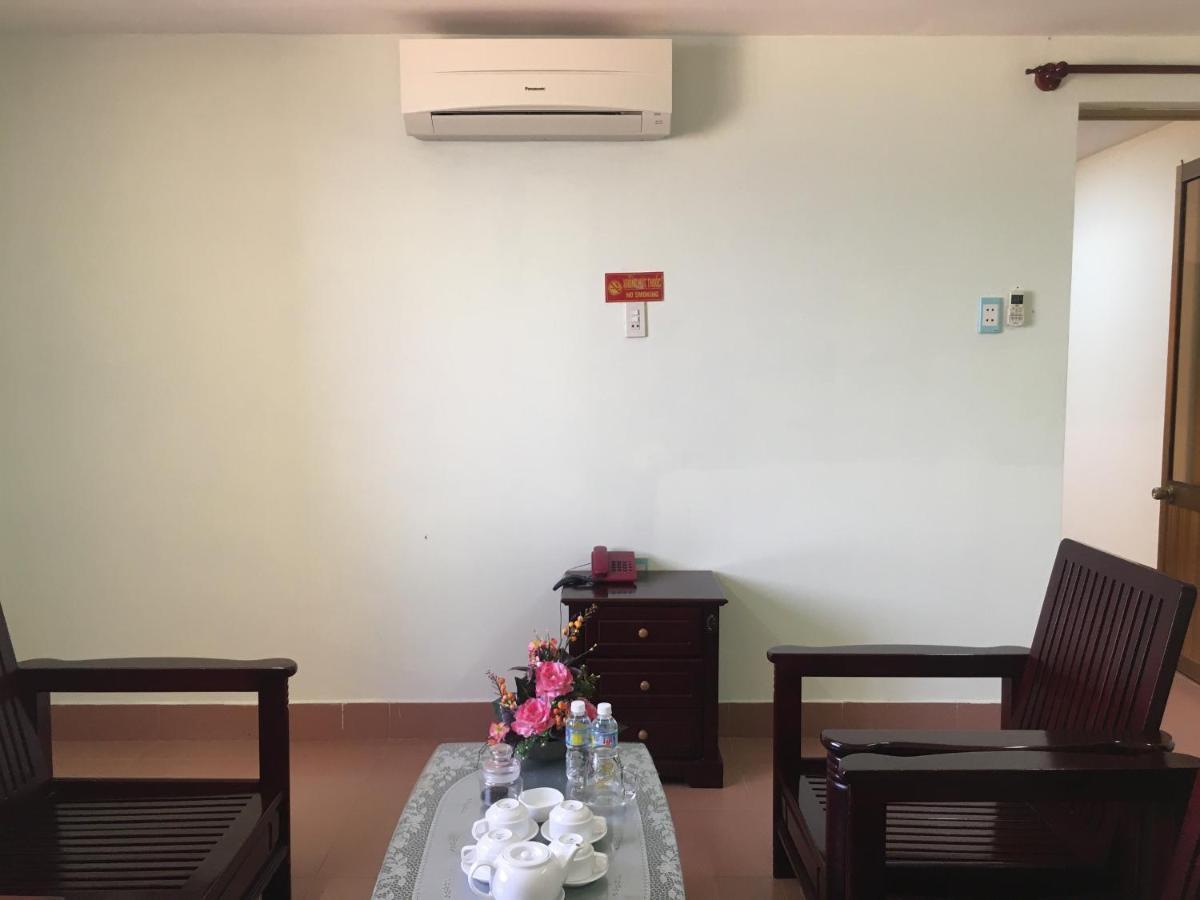 归仁 Khach San Binh Duong酒店 外观 照片